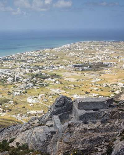 2-hiking-dalidaz-santorini.jpg